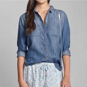 Abercrombie & Fitch Top